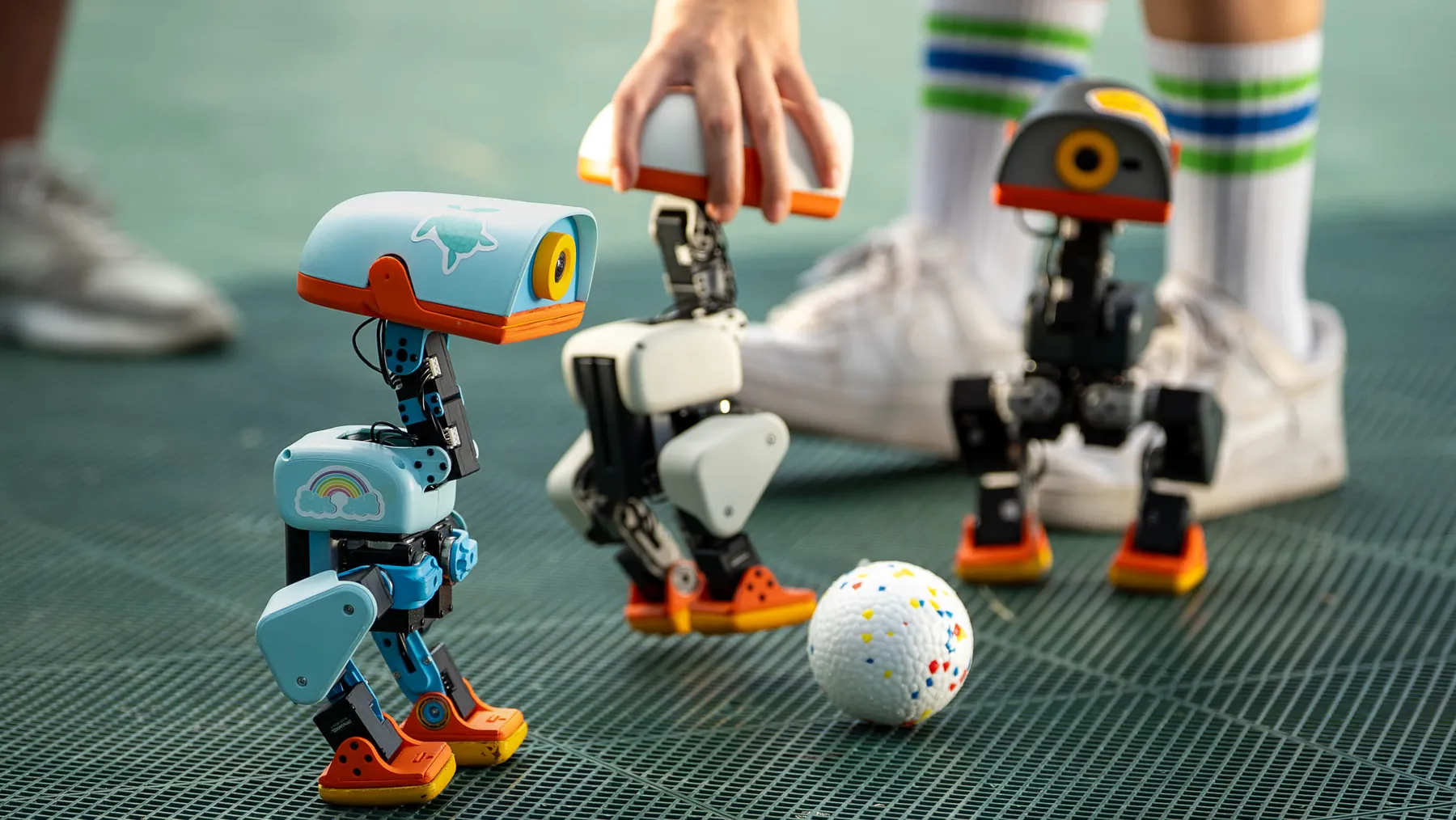 MicroDuck desktop robot from Pollen Robotics